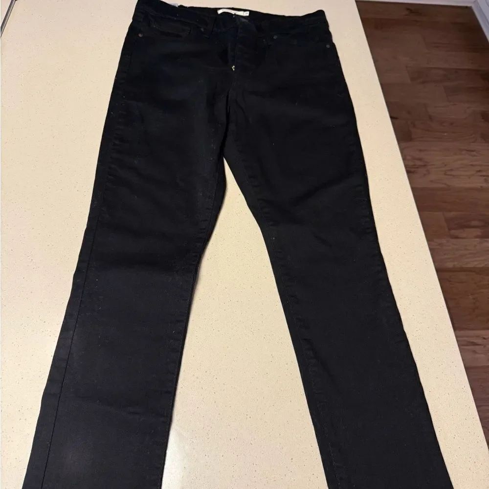 Levi’s 311 Shaping Skinny
